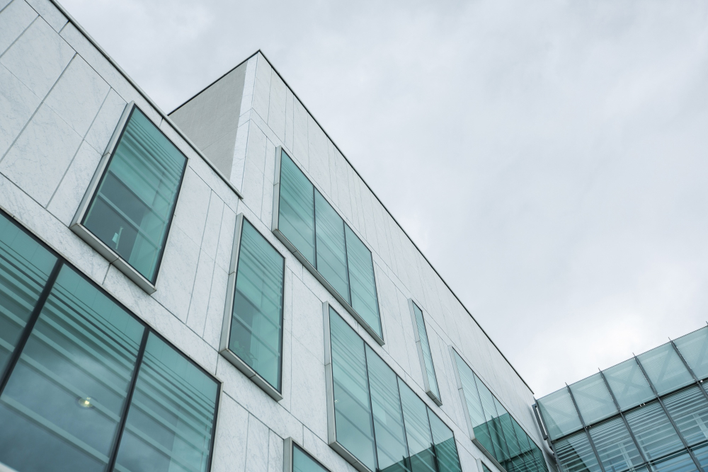 Fachada de la clínica